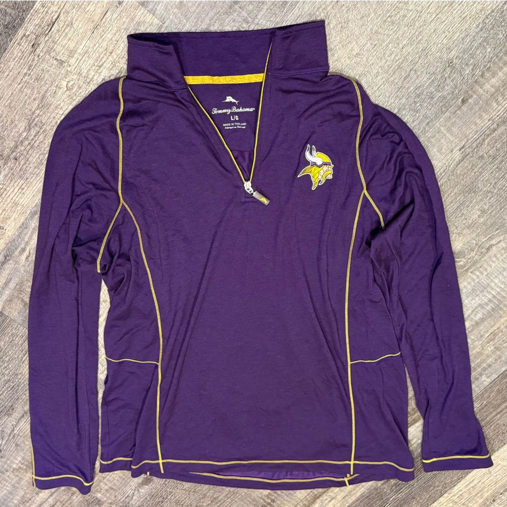Tommy Bahama size L Minnesota Vikings half zip shirt